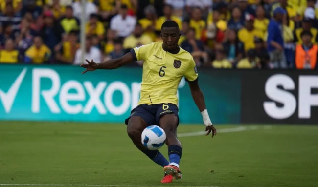 Willian-Pacho-Ecuador-2